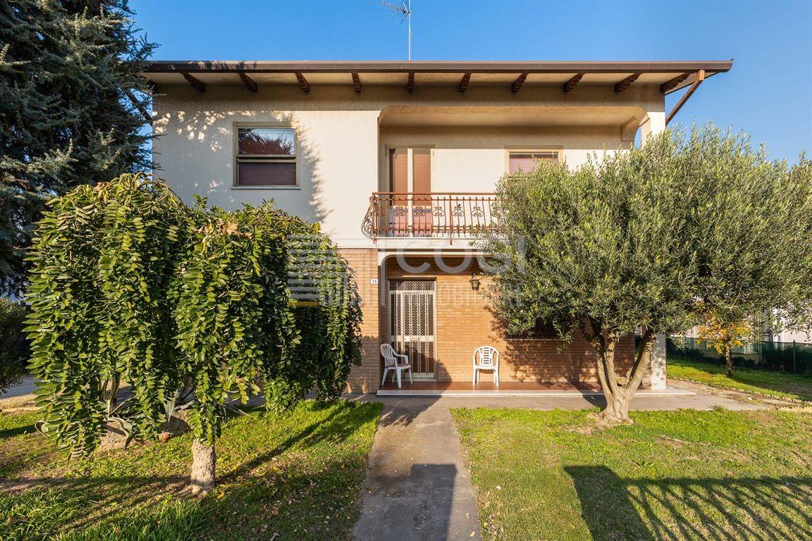 Vendita Villa a schiera, Bagnacavallo foto