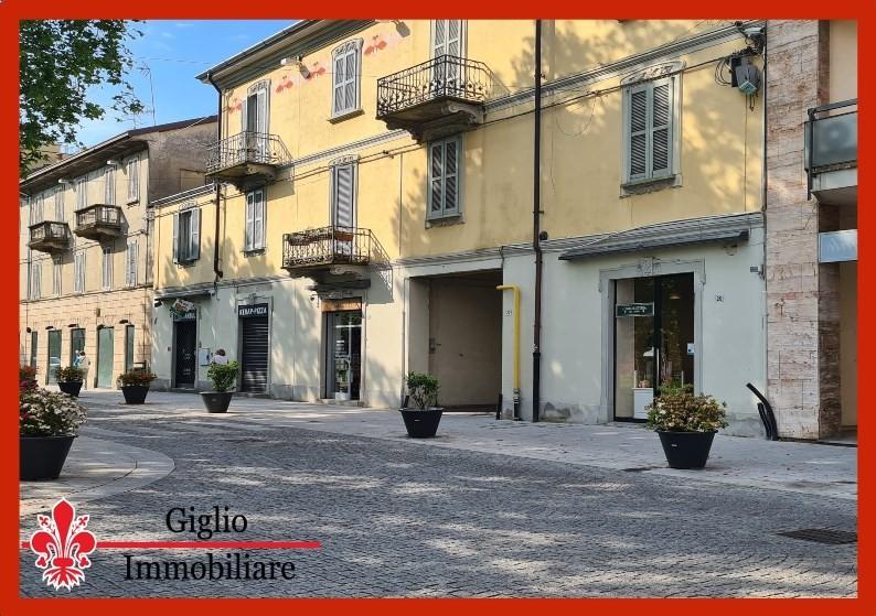 Affitto Negozio, Tradate foto