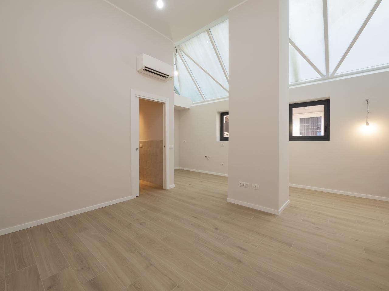 Vendita Monovano, Milano foto