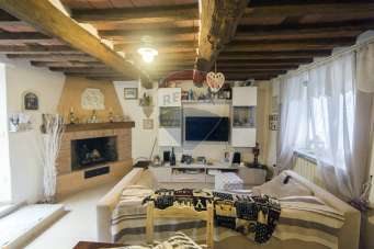 Vendita Quadrivani, Camaiore