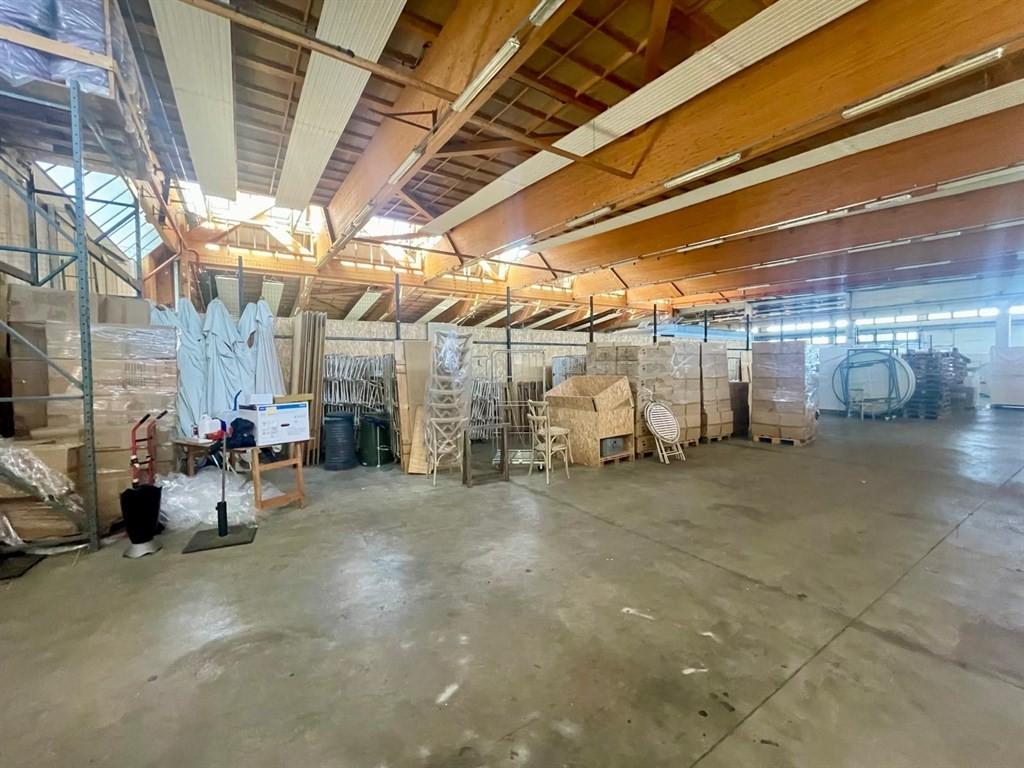 Affitto Magazzino, Castronno foto