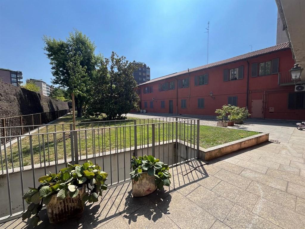 Affitto Negozio, Milano foto