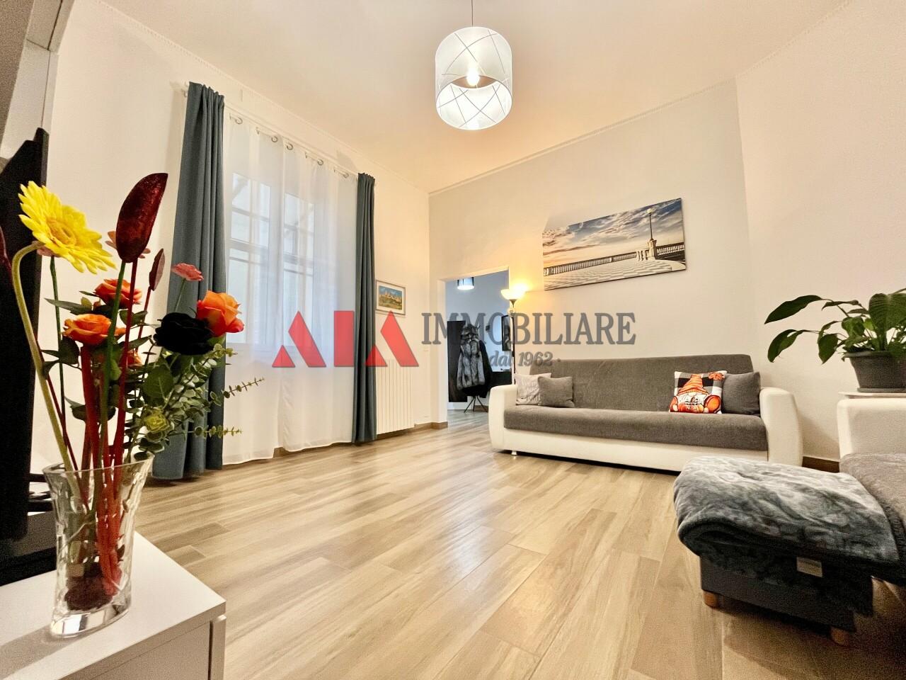 Vendita Esavani, Livorno foto