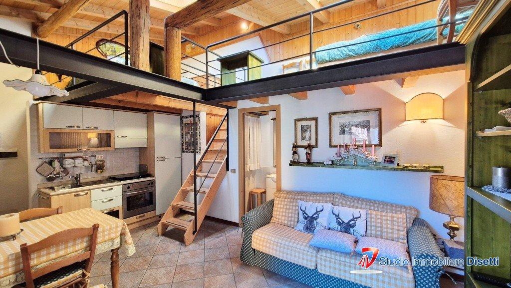 Verkauf Trivani, Temu foto