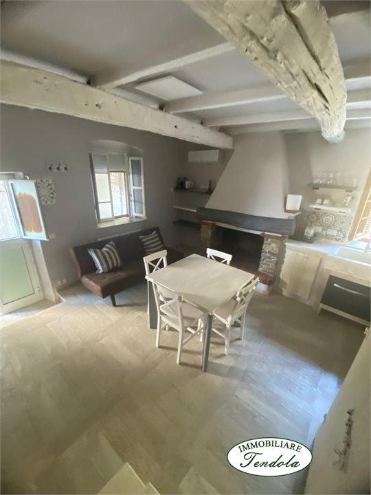 Mieten Zwei zimmer, Luni foto