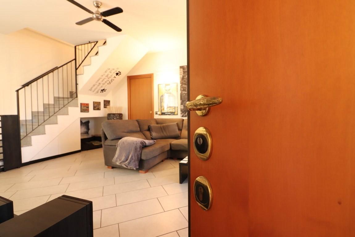 Vendita Appartamento, Busnago foto