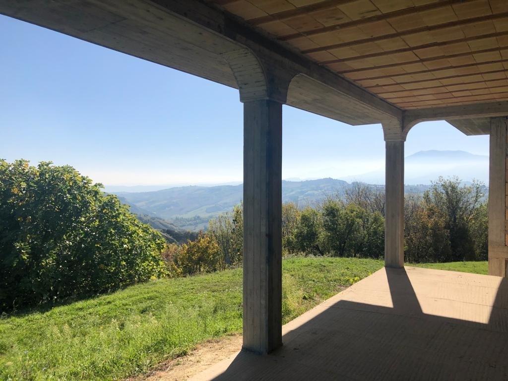 Vendita Multivani, Castignano foto