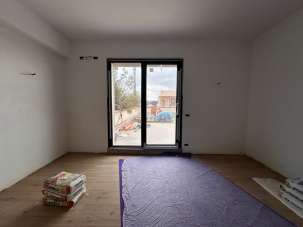 Verkauf Esavani, Genova