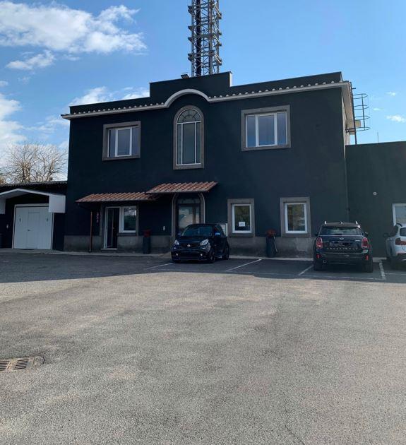 Verkauf STABILE, Roma foto