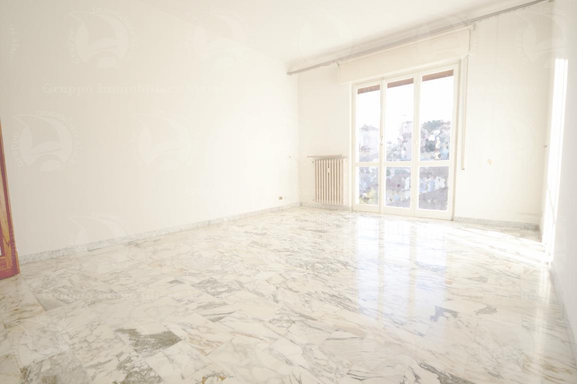 Vendita Pentavani, Imperia foto