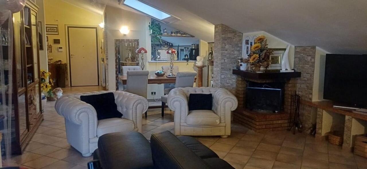 Sale Four rooms, Carrara foto