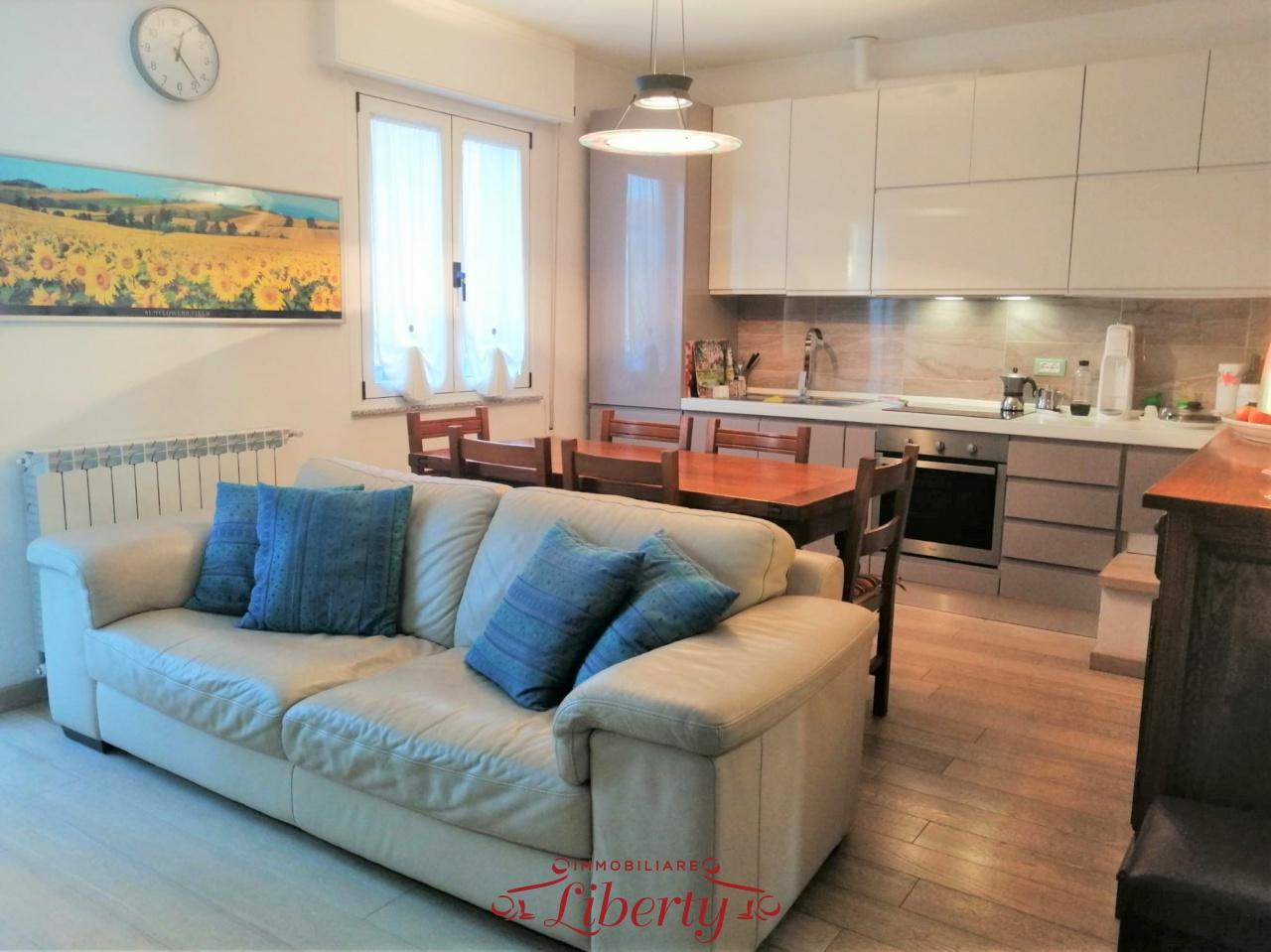 Vendita Multivani, Viareggio foto