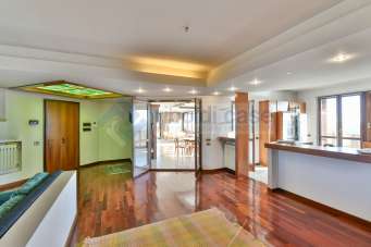 Verkauf Pentavani, Cesano Maderno Verkauf Pentavani, Cesano Maderno