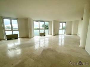 Verkauf Ufficio, Massa Verkauf Ufficio, Massa