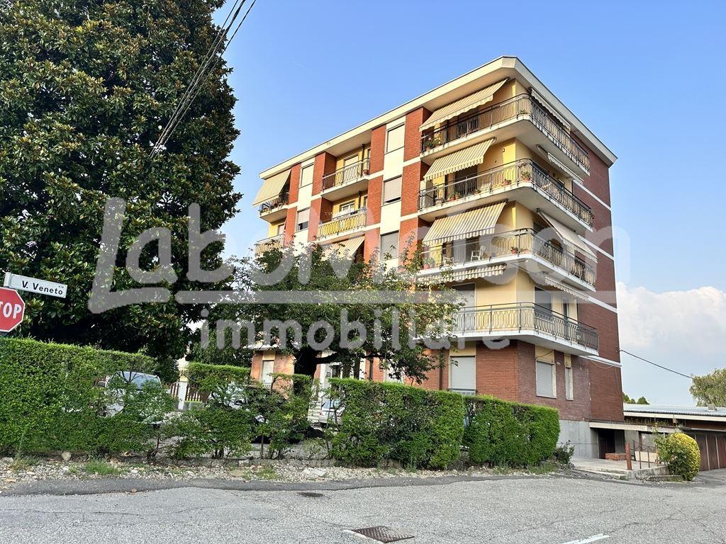 Vendita Magazzino, Ternate foto