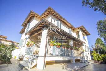 Verkauf Casa indipendente, Camaiore Verkauf Casa indipendente, Camaiore