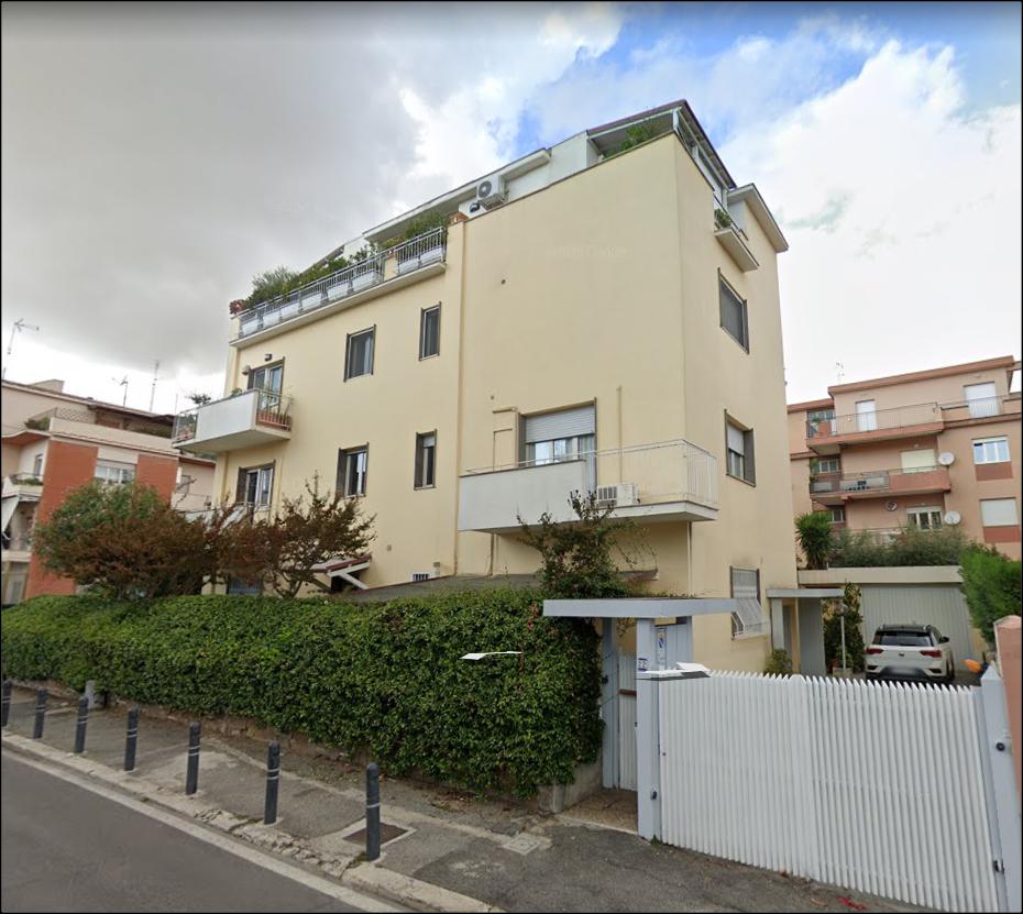 Affitto affitto, Latina foto