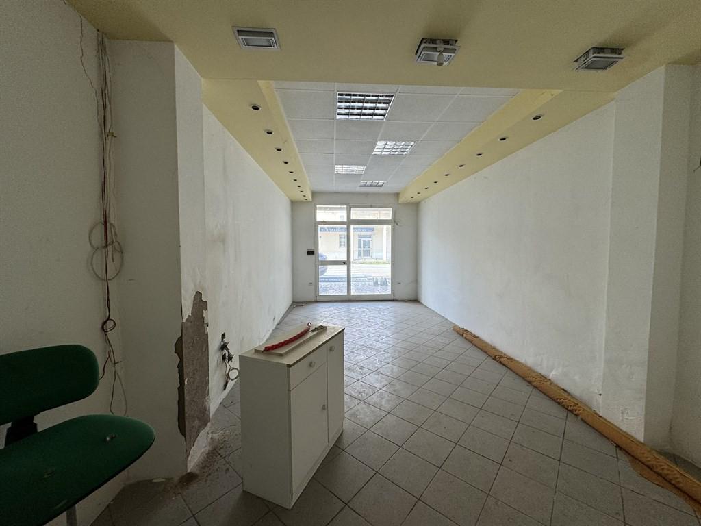 Vendita Negozio, Argenta foto