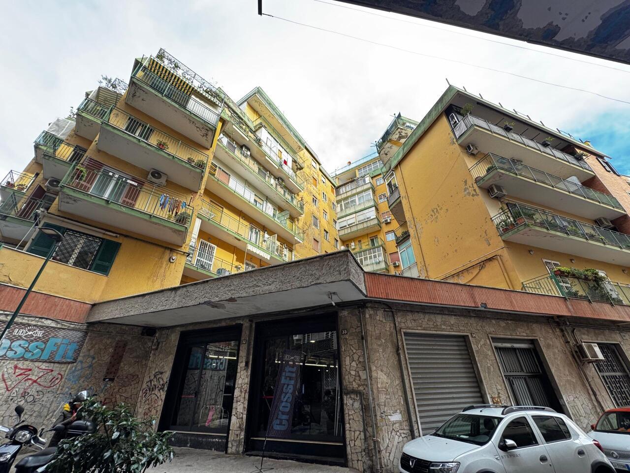 Vendita Bivani, Napoli foto