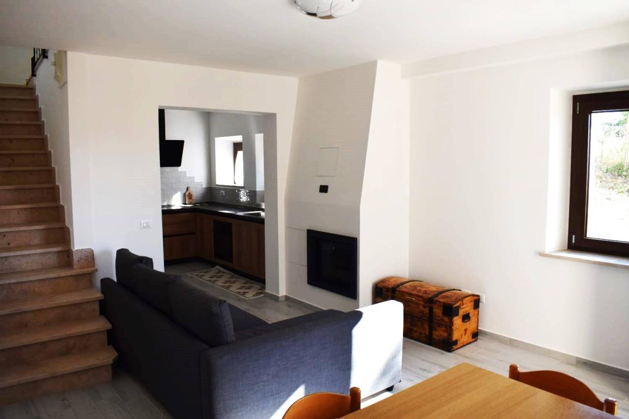 Verkauf Casa indipendente, Montefortino foto