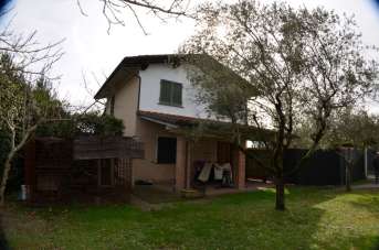 Verkauf Eptavani, Pietrasanta Verkauf Eptavani, Pietrasanta