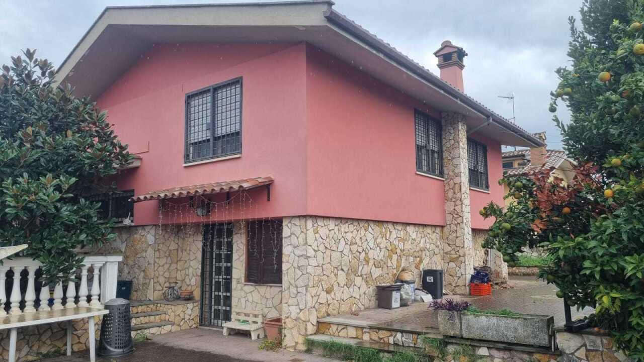 Vendita Pentavani, Mentana foto