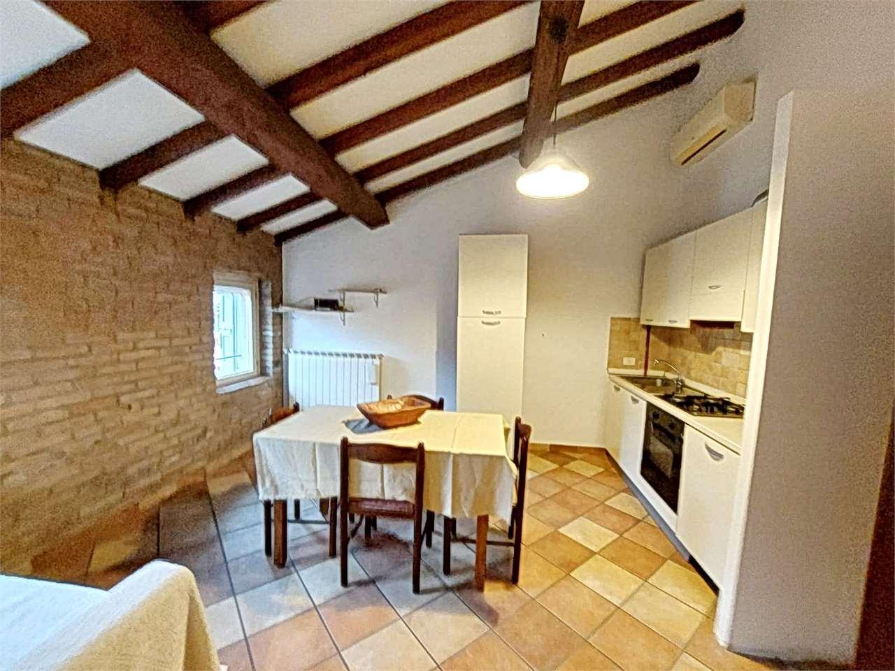 Vendita vendita, Modena foto