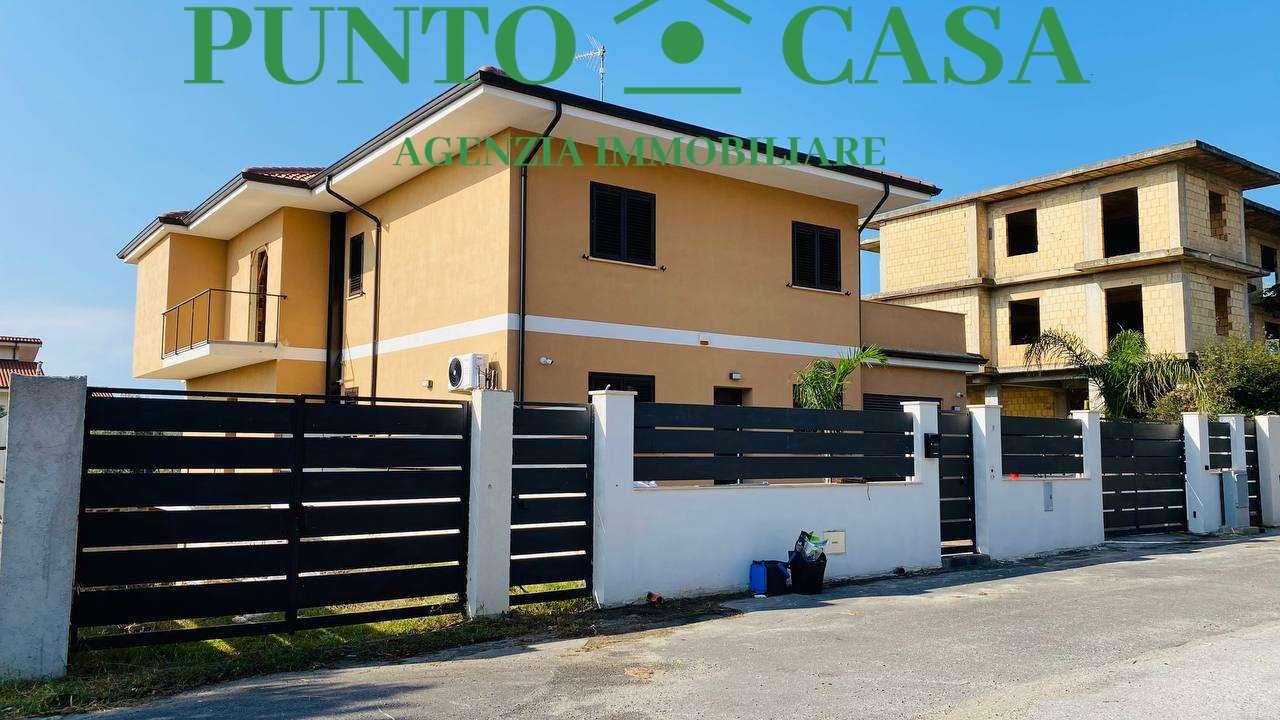 Vendita vendita, Gizzeria foto