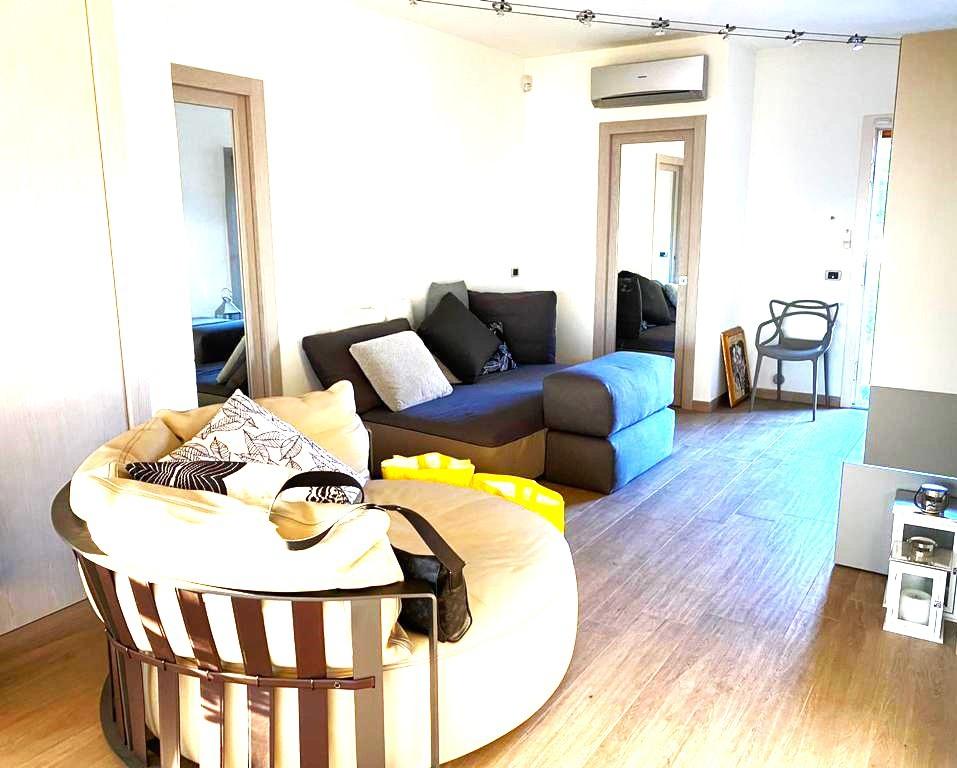 Venta Cuatro habitaciones, Piombino foto