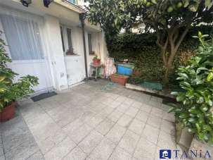 Verkauf Esavani, Luni Verkauf Esavani, Luni