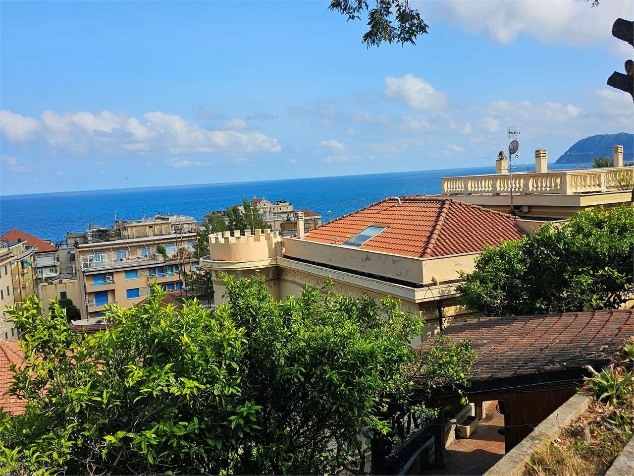 Venta vendita, Alassio foto