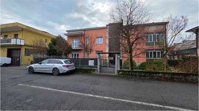 Verkauf vendita, Carugo Verkauf vendita, Carugo