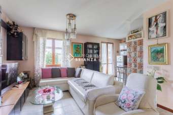 Verkauf Villa bifamiliare, Carnate Verkauf Villa bifamiliare, Carnate