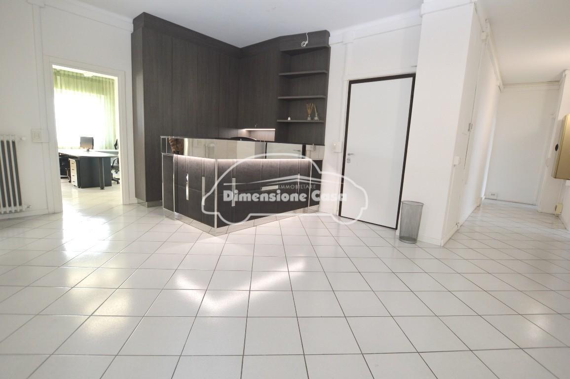 Affitto Ufficio, Lucca foto