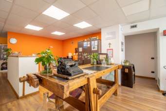 Verkauf Geschäftsräume, Lecco Verkauf Geschäftsräume, Lecco