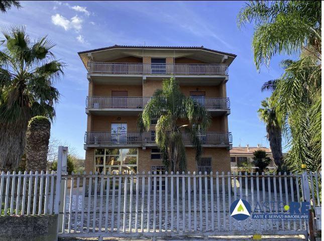 Vendita Esavani, Aprilia foto