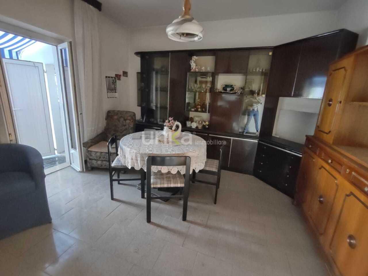 Vendita Trivani, Jesi foto