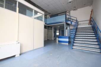 Mieten Multivani, Lucca Mieten Multivani, Lucca