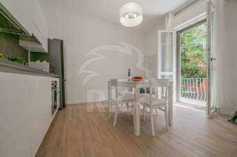 Mieten Vier zimmer, Bologna