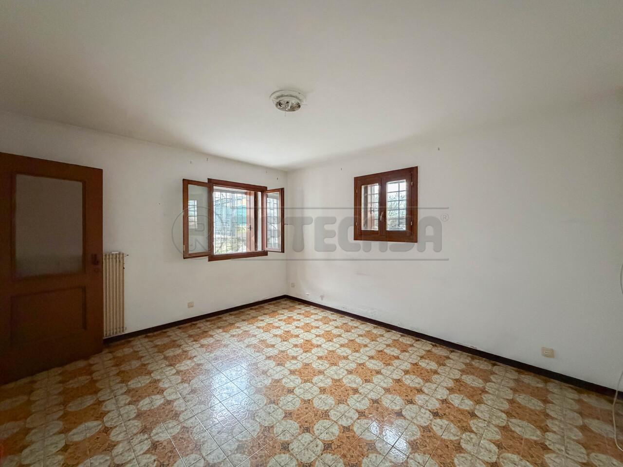 Vendita Pentavani, Sovizzo foto