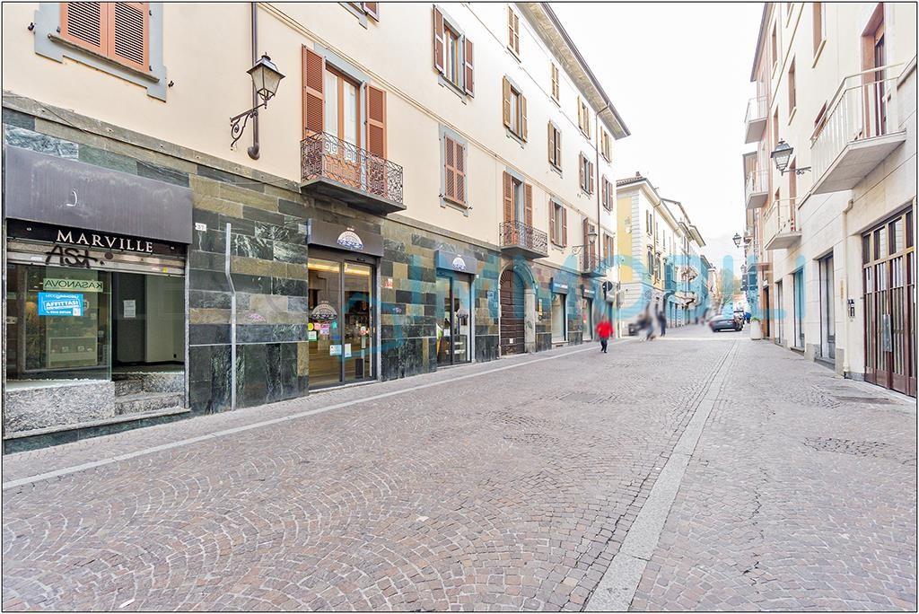 Affitto Negozio, Lecco foto