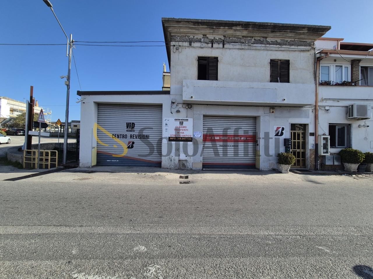 Affitto 1 vetrina, Catanzaro foto