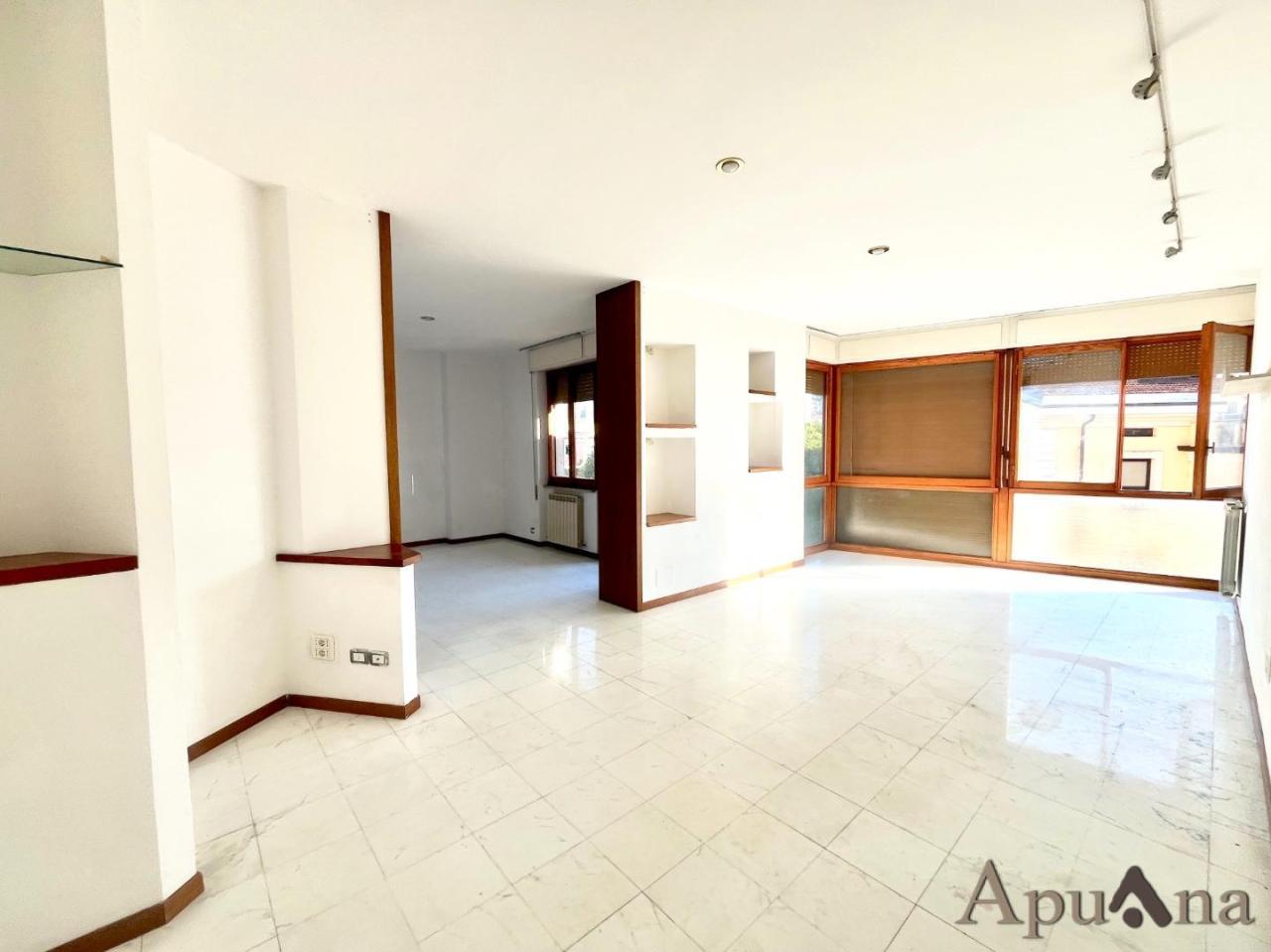 Vendita Appartamento, Massa foto