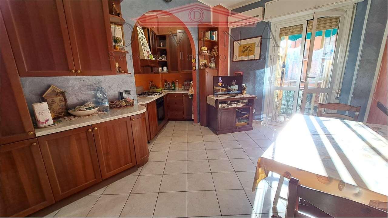 Sale vendita, Monza foto