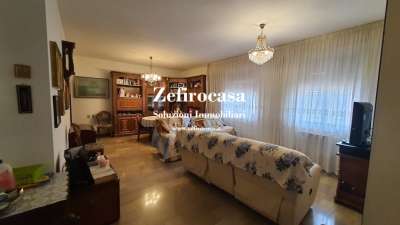 Vendita Esavani, Cento Vendita Esavani, Cento