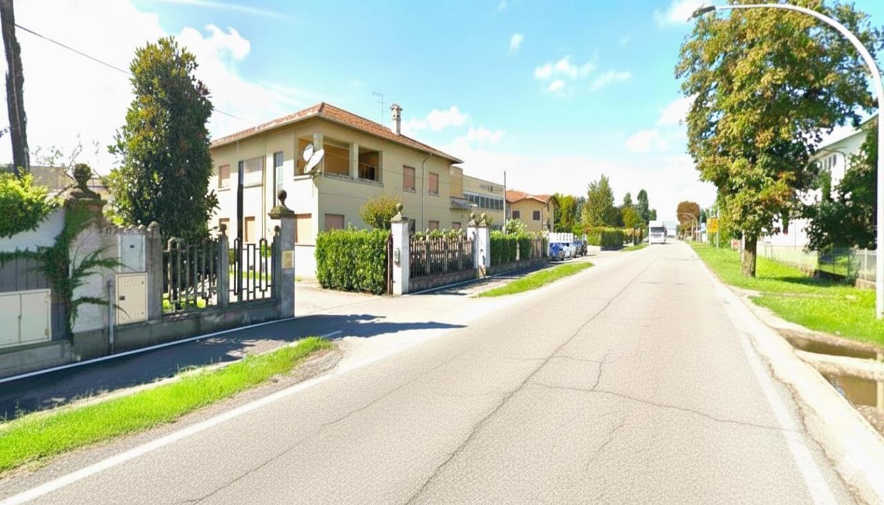 Vendita Complesso Misto, Caravaggio foto