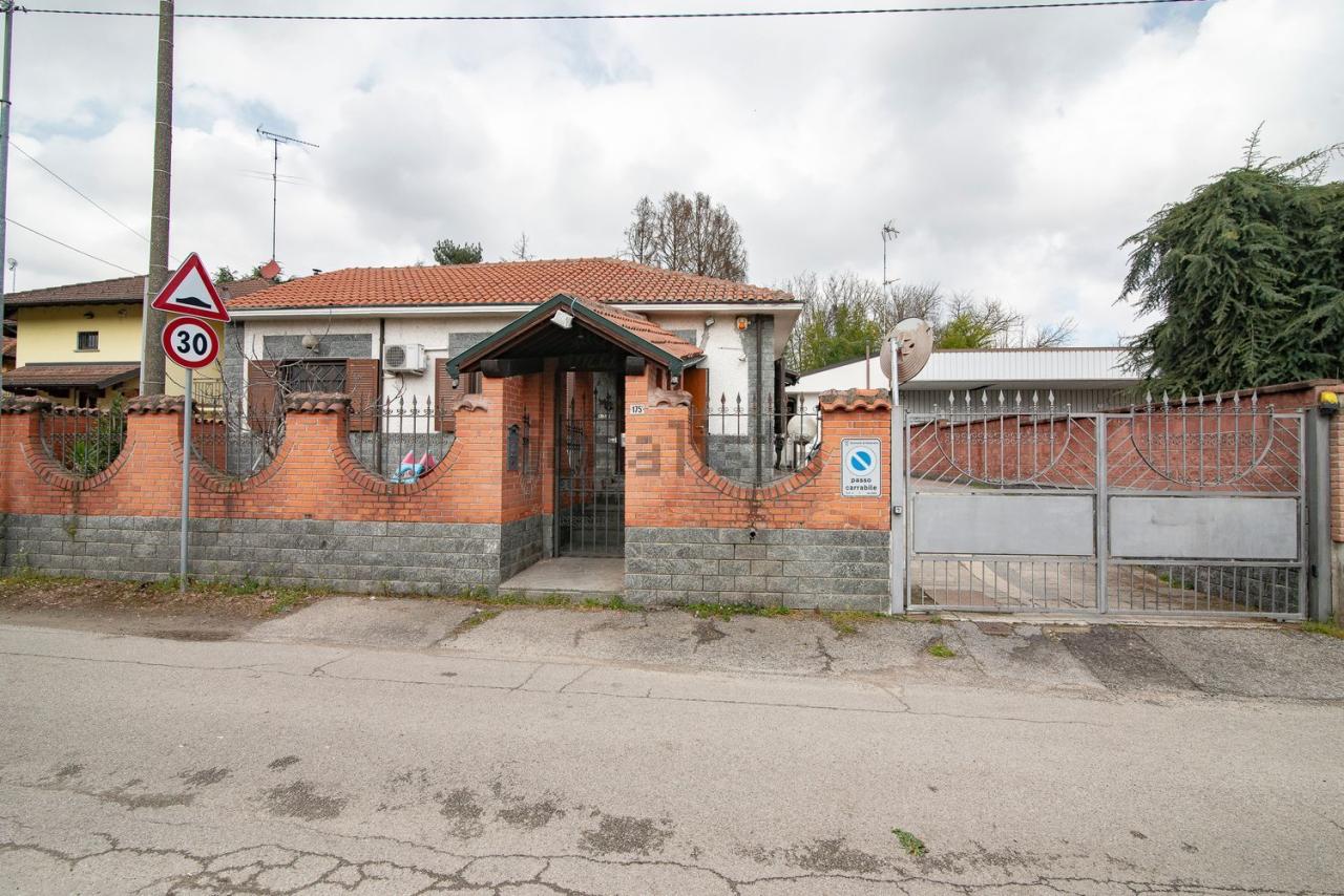 Vendita Esavani, Gambolo foto