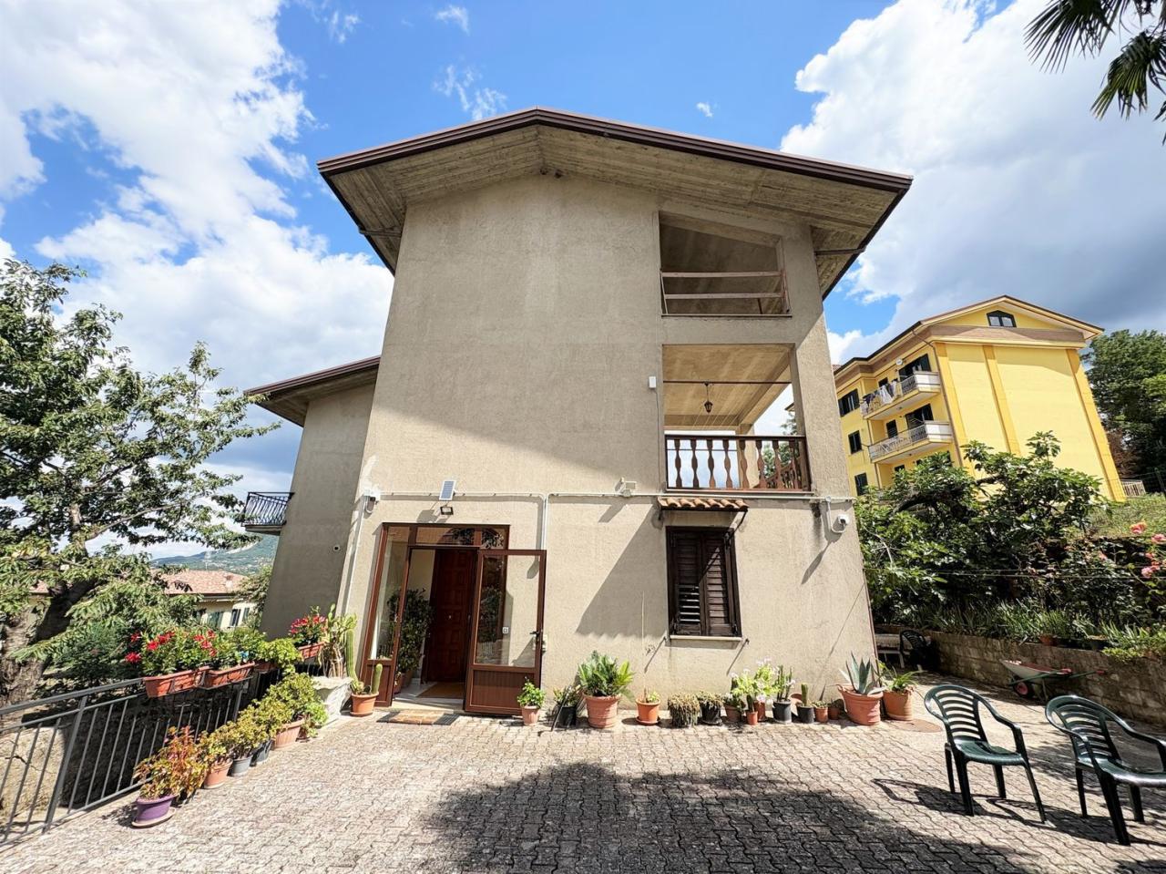 Vendita Multivani, Candida foto