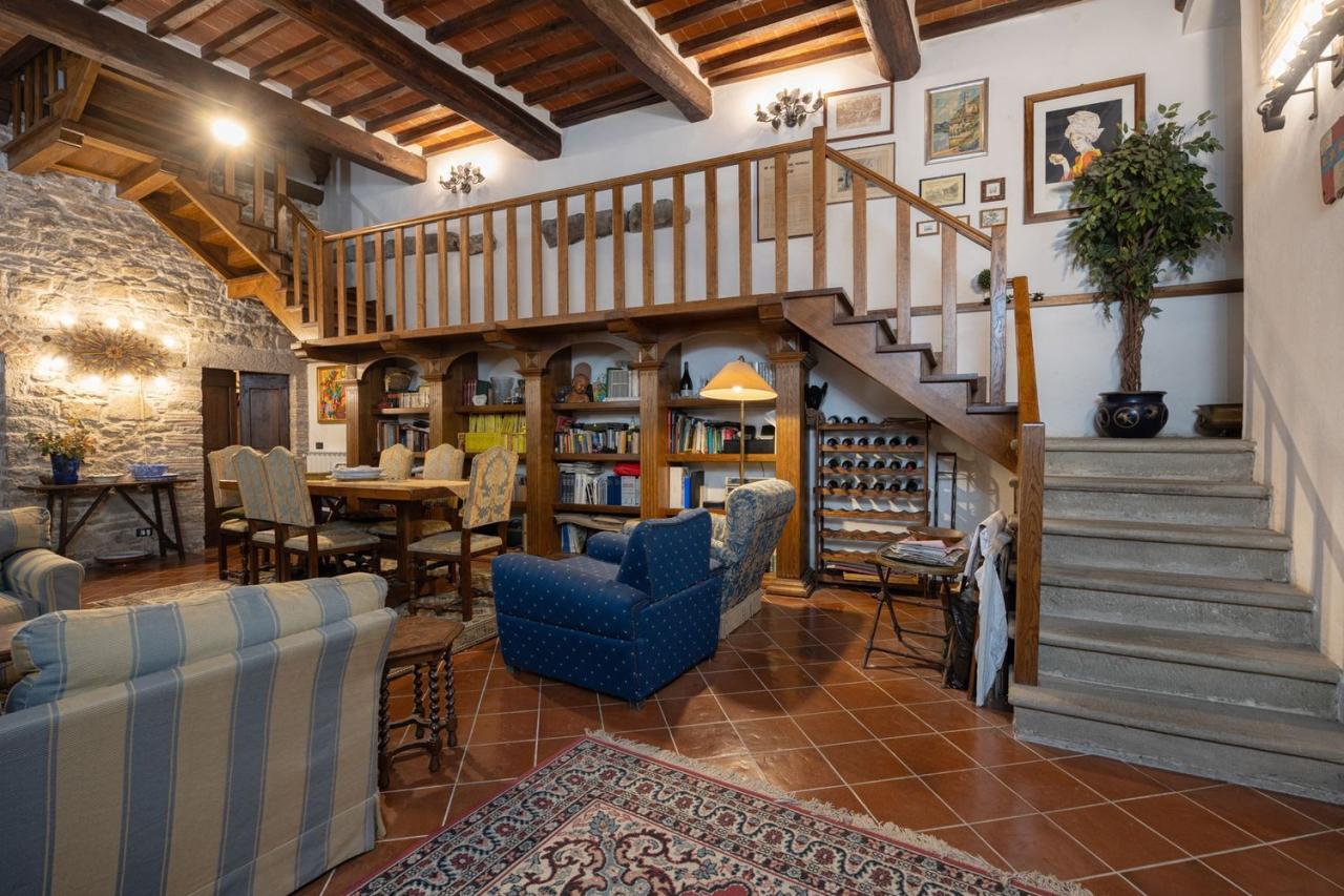 Vendita Esavani, Cortona foto