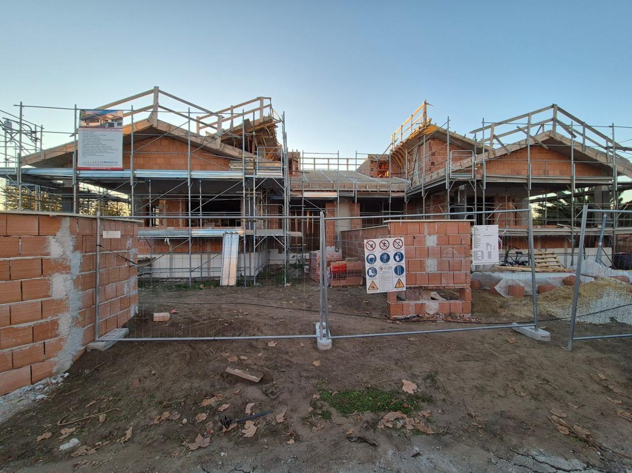 Vendita Esavani, Fiumicino foto